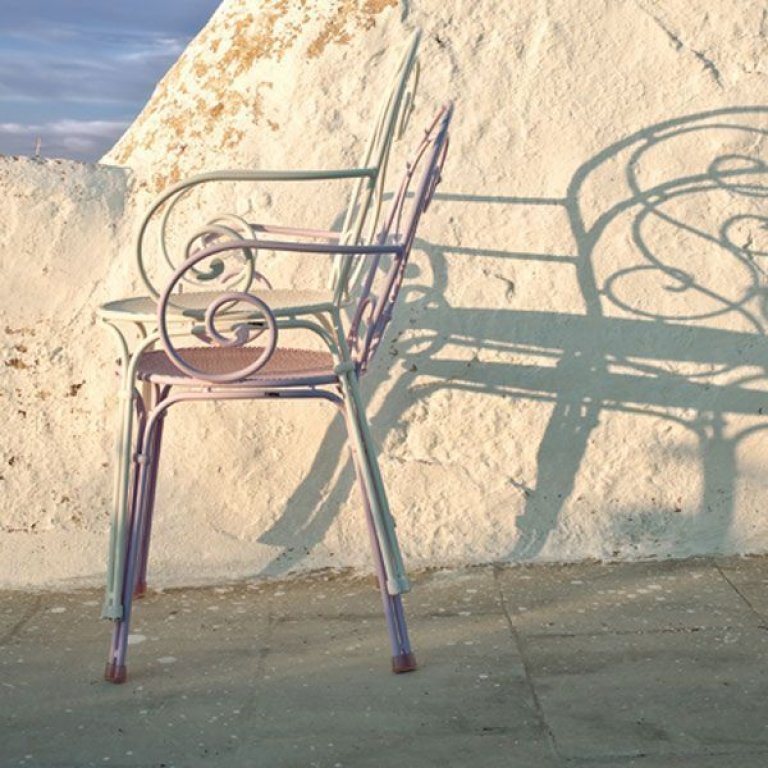 Emu Pigalle armchair tuinstoel antraciet