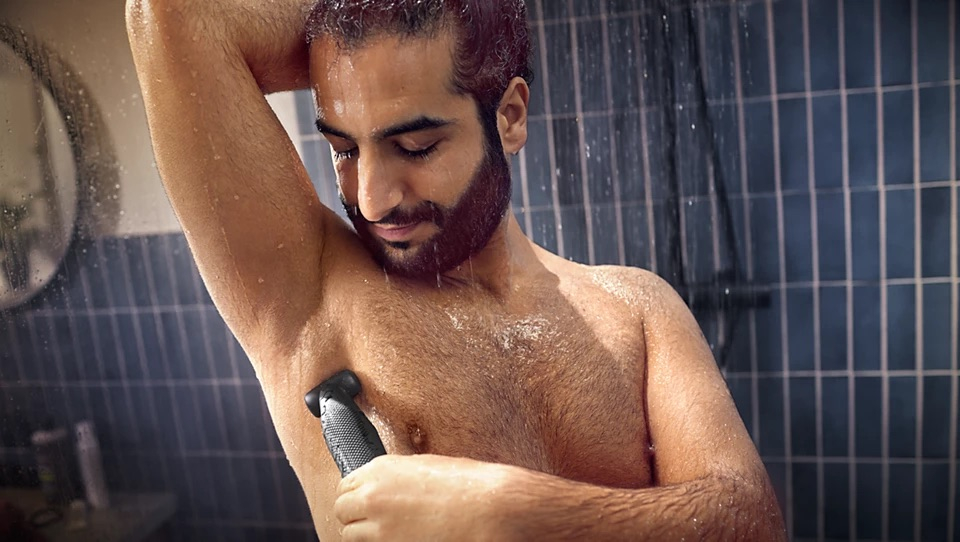 Series 3000 Bodygroom Elektrischer Haarschneider Haar Trimmer Akku Rasierer mit 3 Aufsätzen (BG3015/15) - Blau / Schwarz