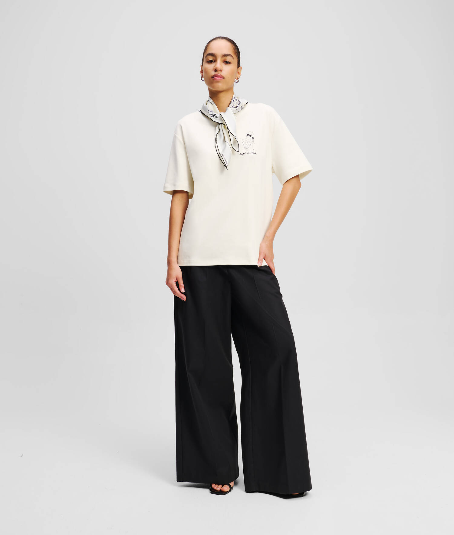 T-SHIRT OVERSIZE KL X JORGE PARRA - Crème Cannoli