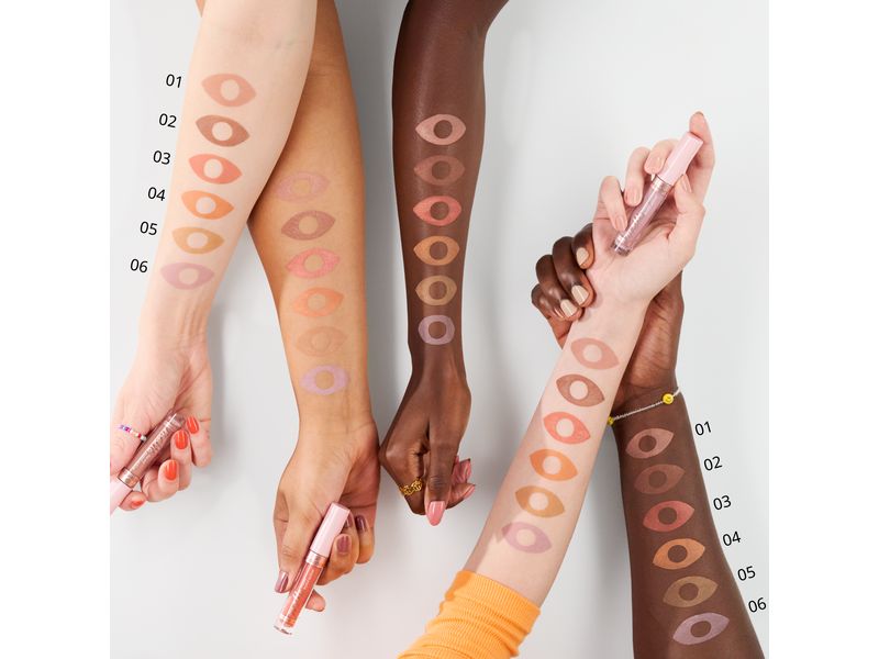 essence Lidschatten Matte Liquid 03 Peach Pop Flüssiger matter Lidschatten in einem warmen pfirsichfarbenen Ton