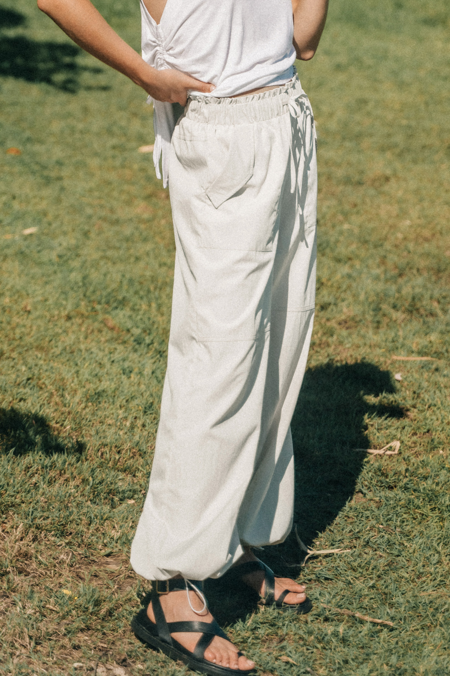 Pantalon à jambes trapèze et taille élastique blanc
