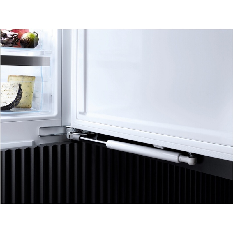 Congélateur armoire Miele FNS 7740 D encastrable 178 cm