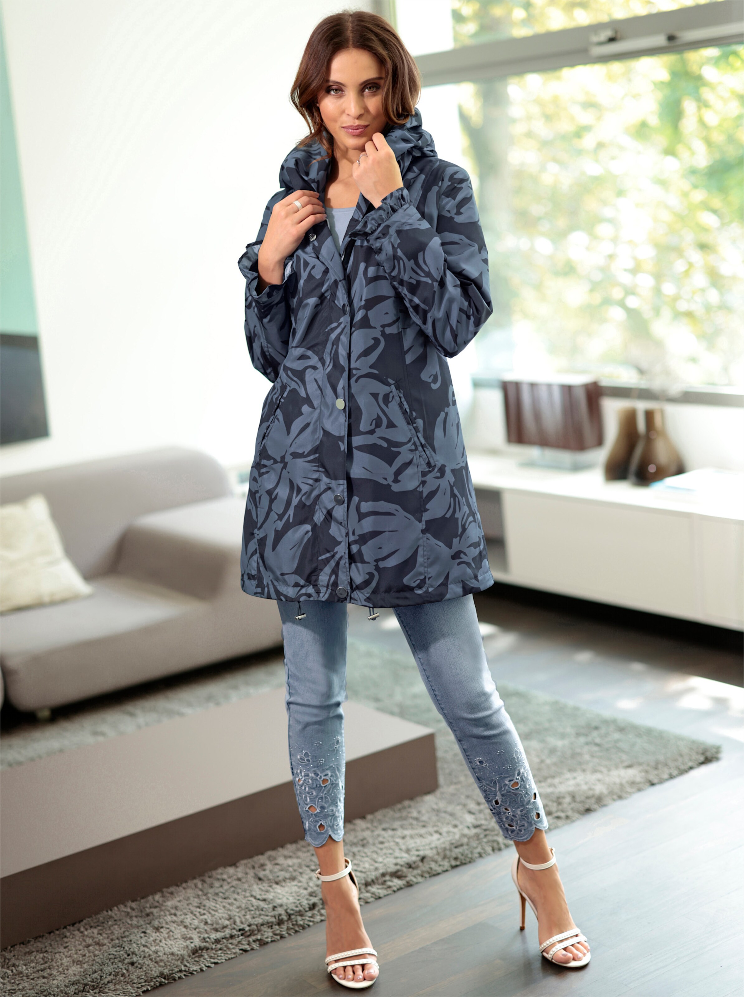 Outdoorjacke in marine-rauchblau-bedruckt