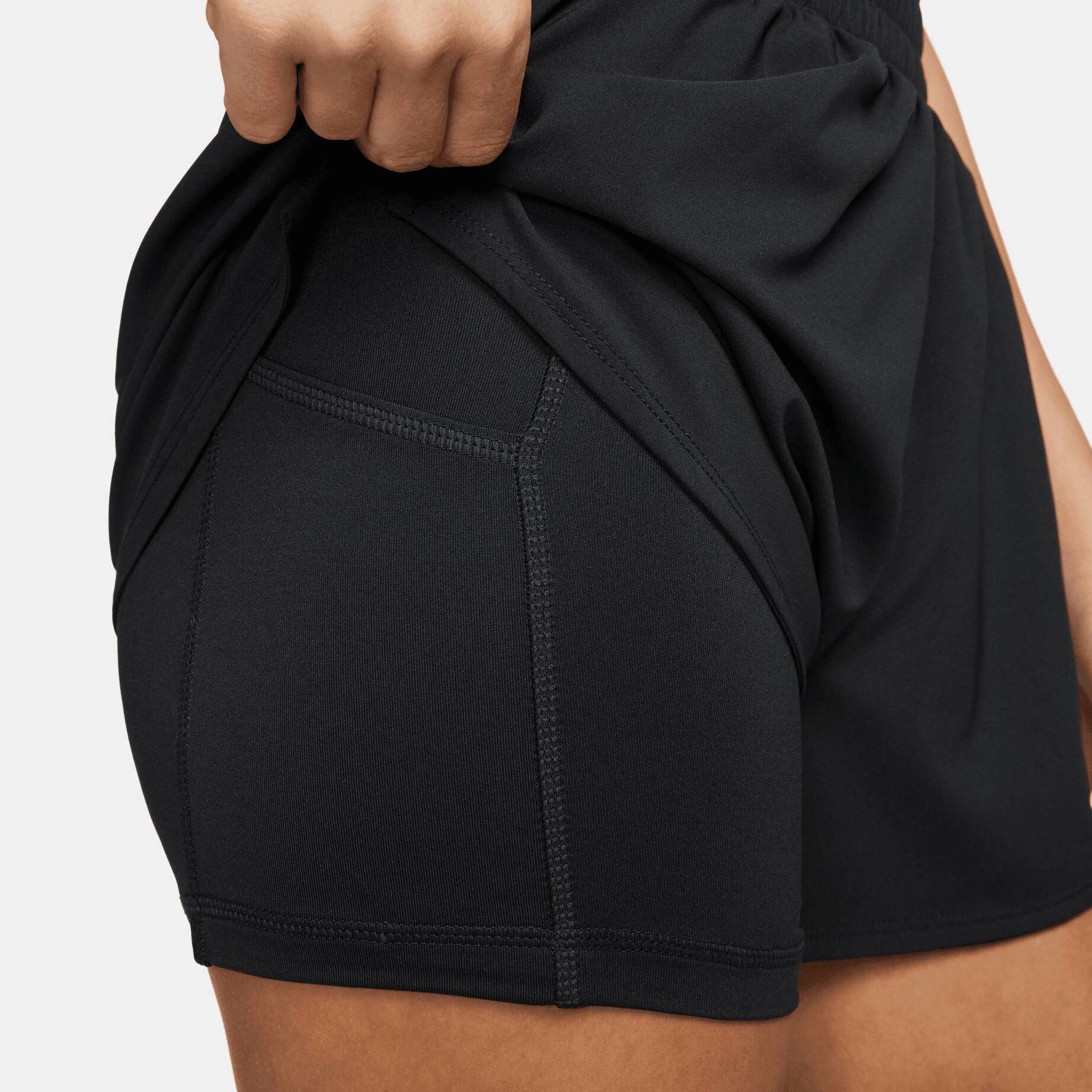 Nike| Damen Trainingsshorts 2- IN 1- SHORT