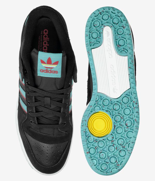 adidas Skateboarding Forum 84 Low ADV Schuh (core black bogold scarlet)