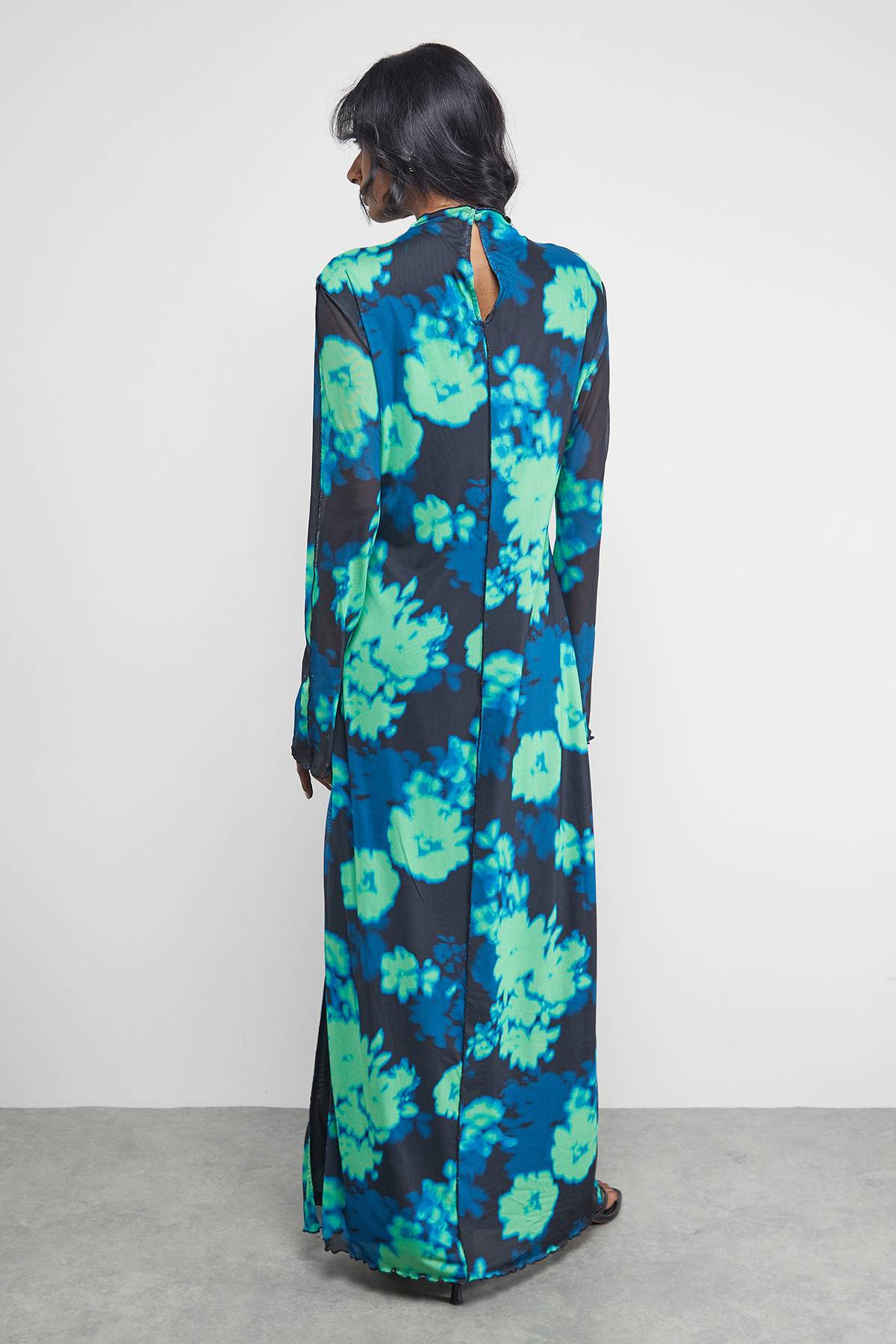 Warehouse Robe Maxi en Mesh Imprimé à Bords Ondulés