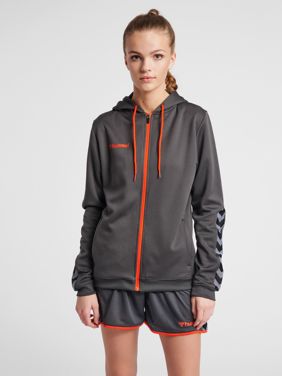 hmlAUTHENTIC POLY ZIP HOODIE WOMAN