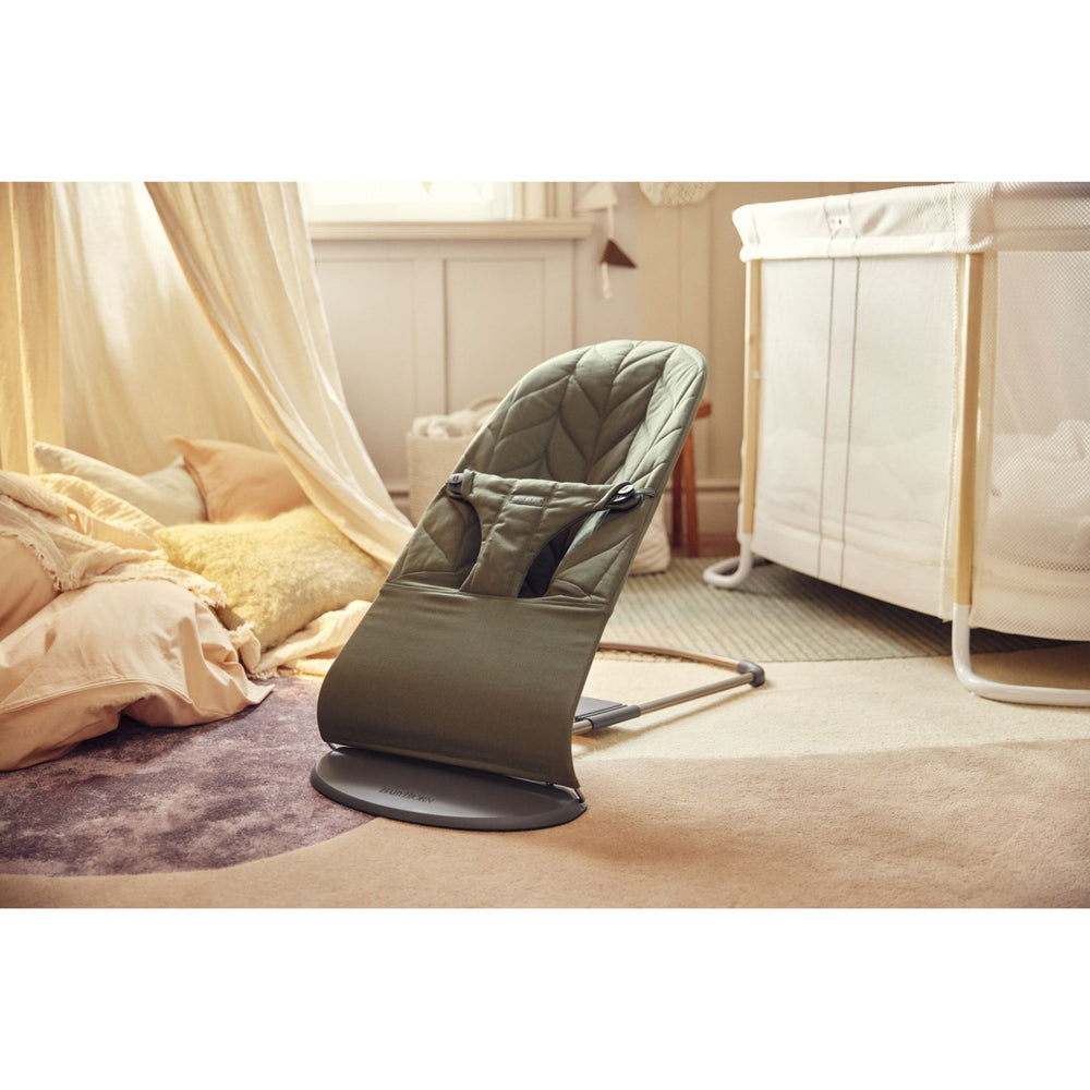 Køb BabyBjörn Dark Green Skråstol Bliss - Vævet, Blomsterbladsquilt