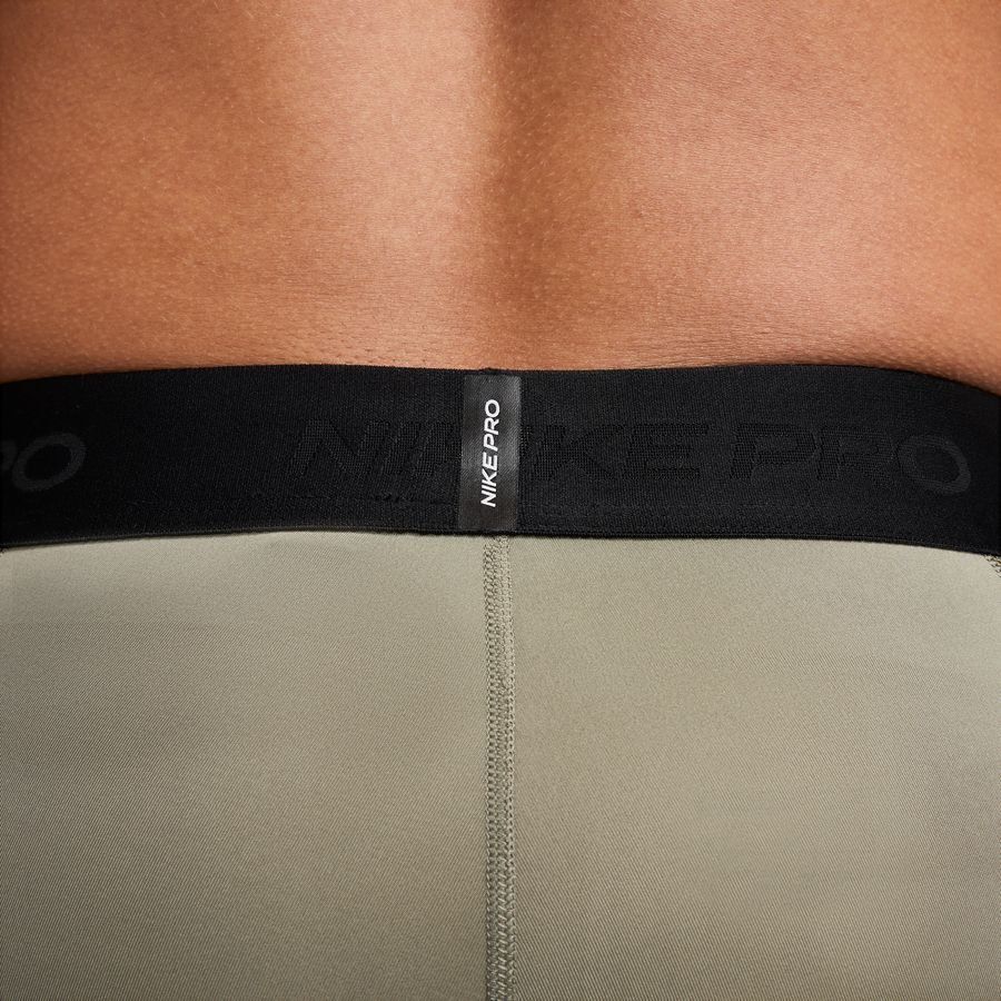 Nike Pro