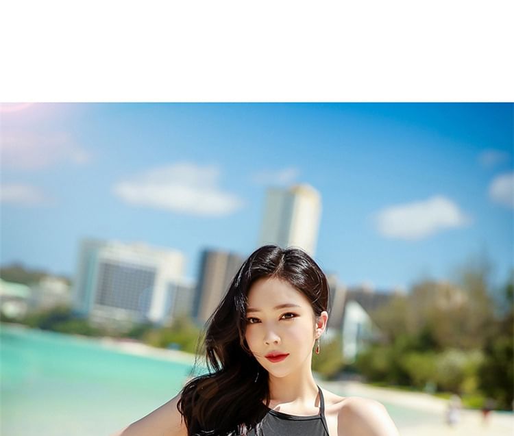 Salanghae - Set: Halter Tankini Top + Zwemrok