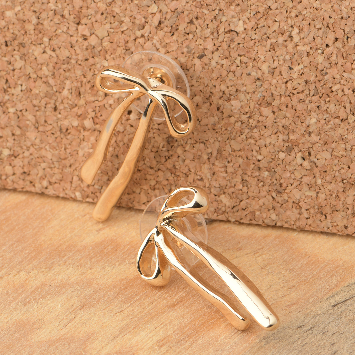 Gina Damen Ohrstecker in Schleifen-Form gold