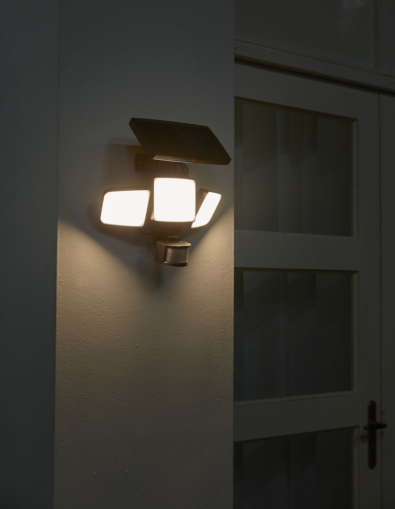 Luxform La Rioja solar wandlamp met bewegingssensor