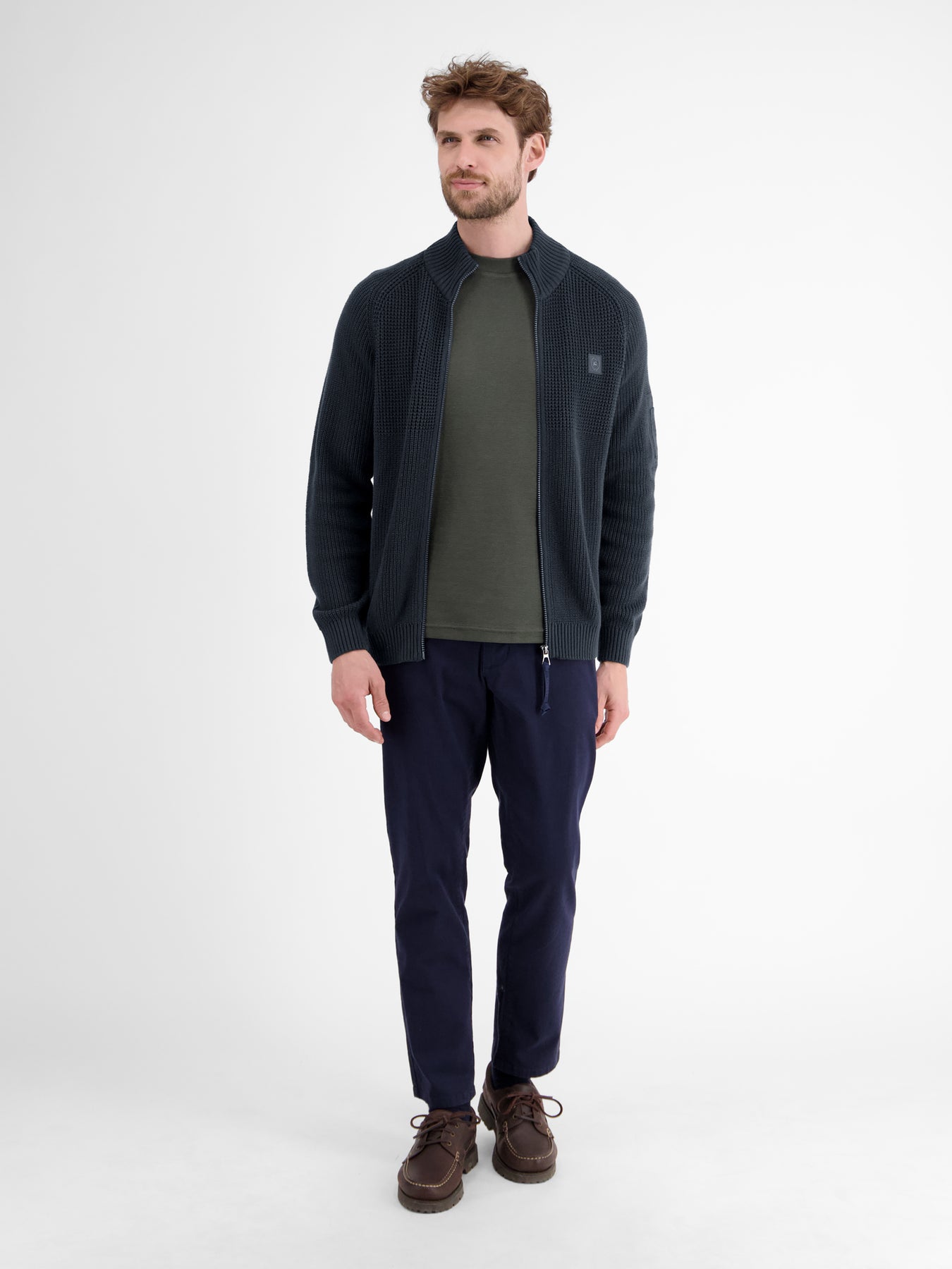 Herren Strickjacke, grob gerippt