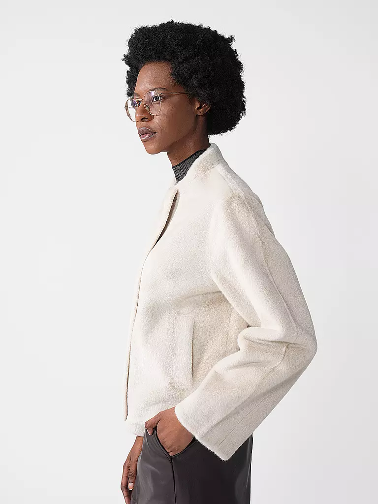 PRIDE TO BE Jacke in Felloptik DANJA creme