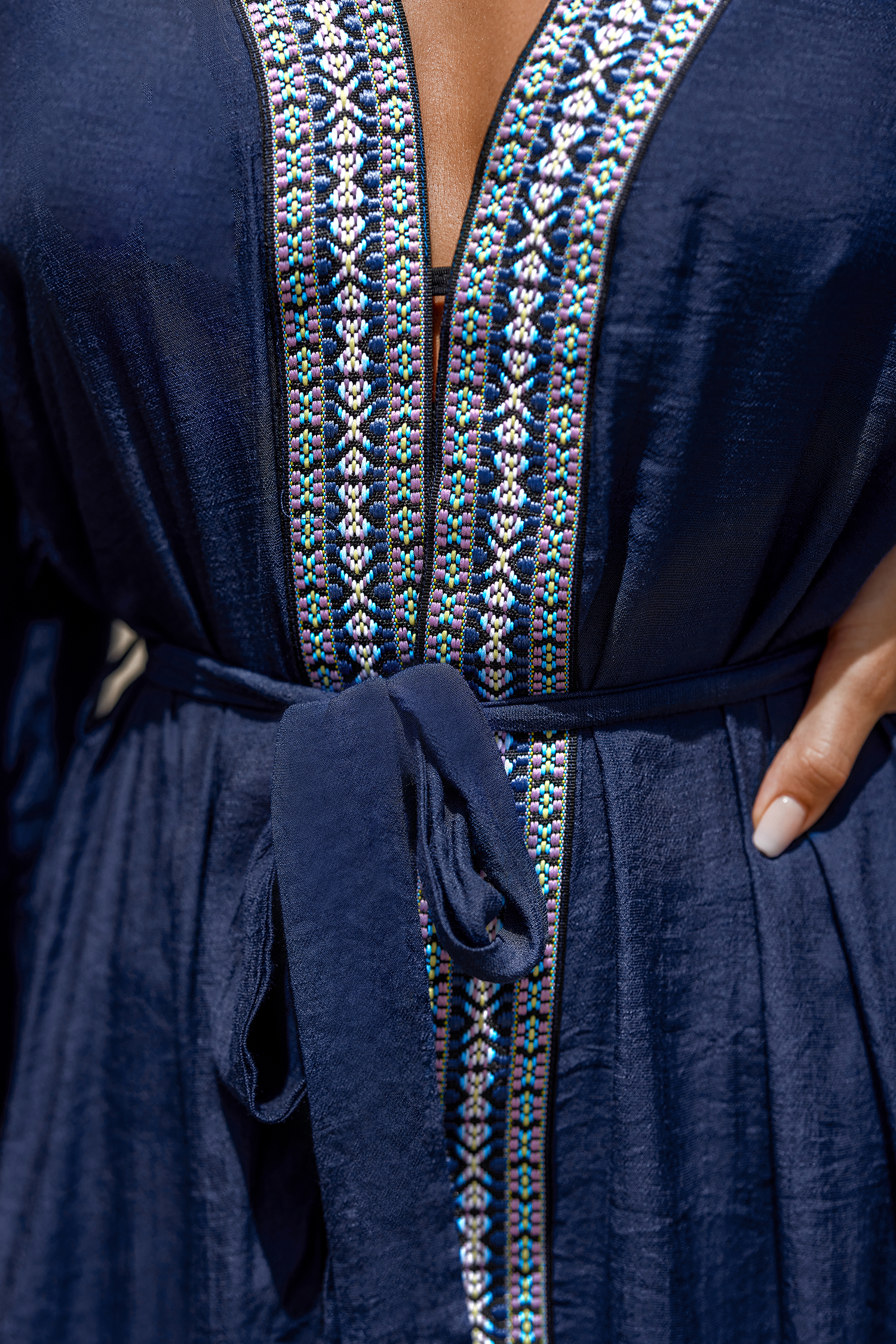 Kimono cover up bleu avec bordure à glands