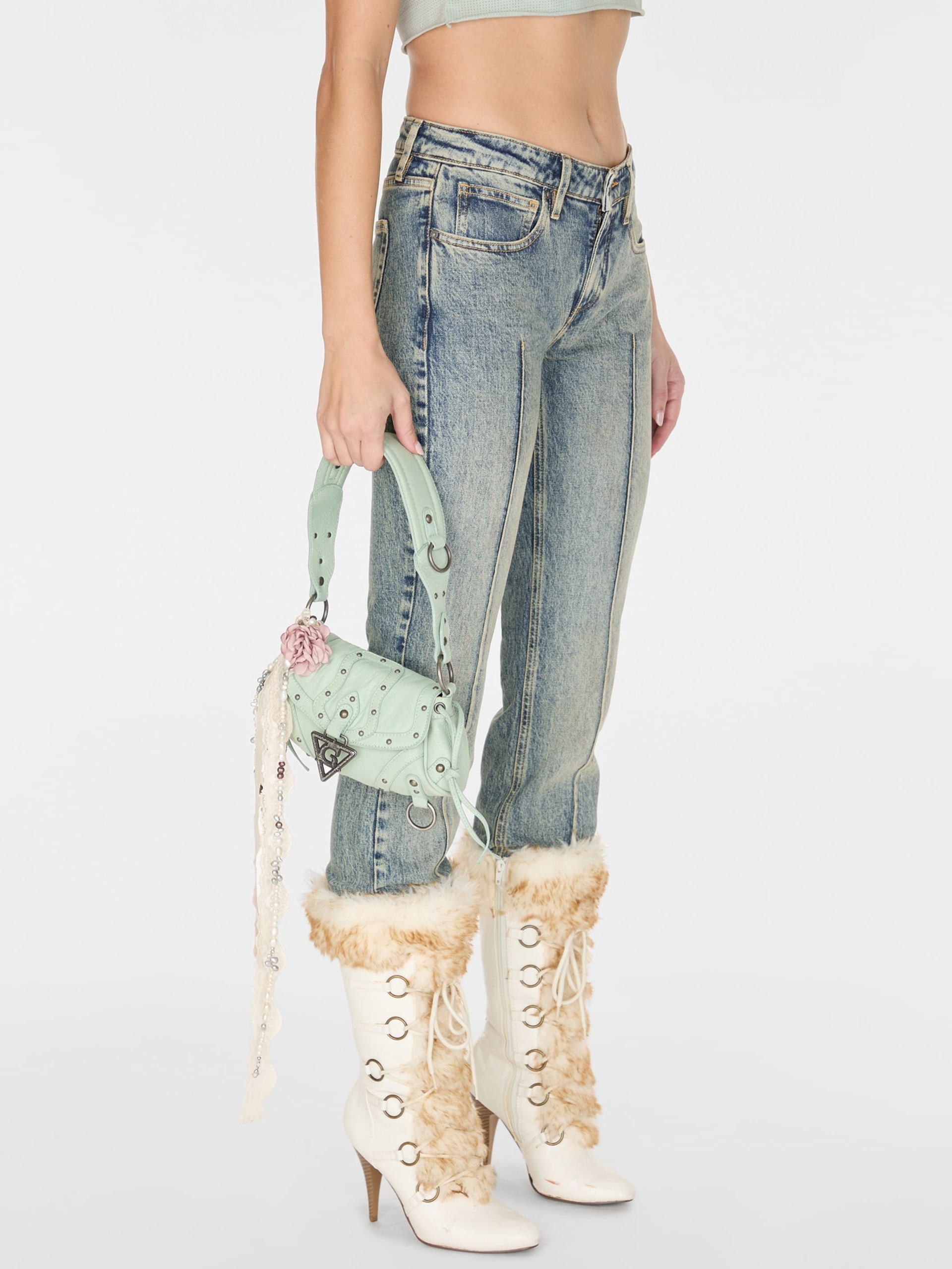 calça jeans flare