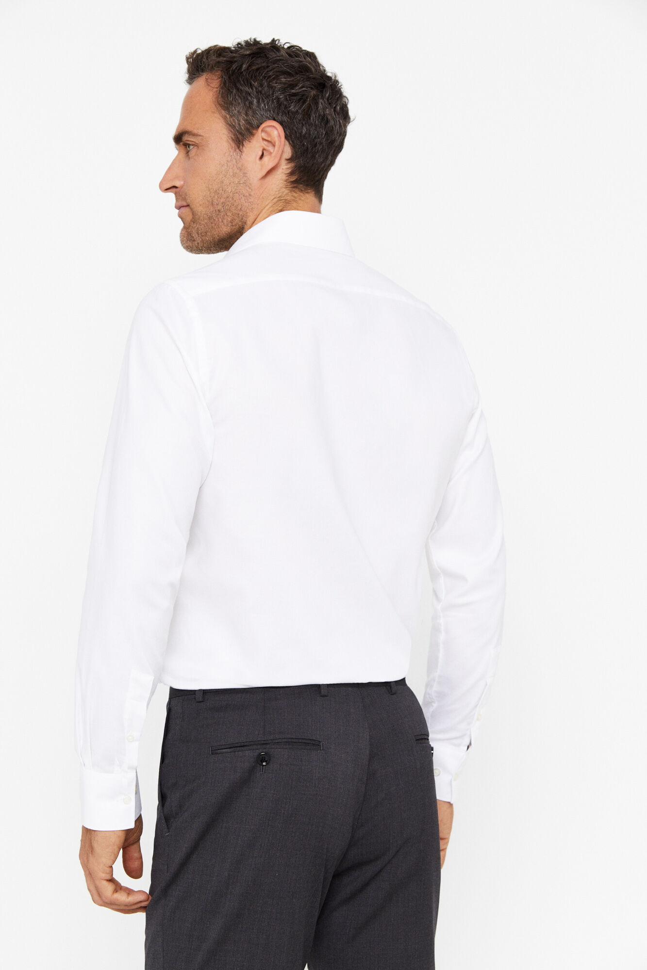 Camisa social, estrutura fácil de passar - Branca