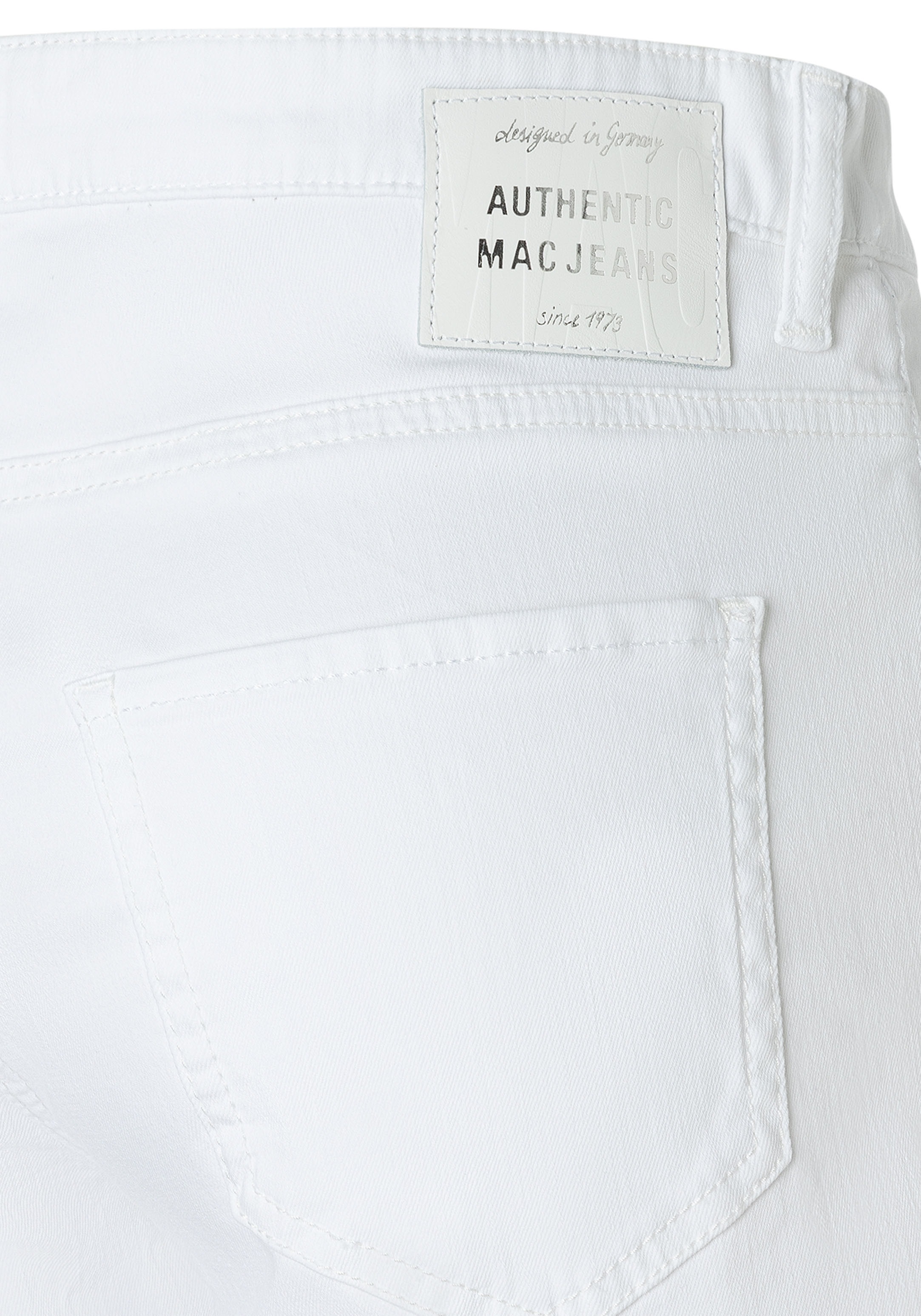 MAC Bermudas  aus sehr leichter, sommerlicher Qualität mit softem Griff