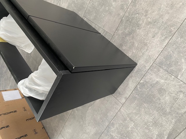 SCHADEMODEL: Mondiaz Ture DLux toiletmeubel 60cm urban met wastafel frappe links zonder kraangat