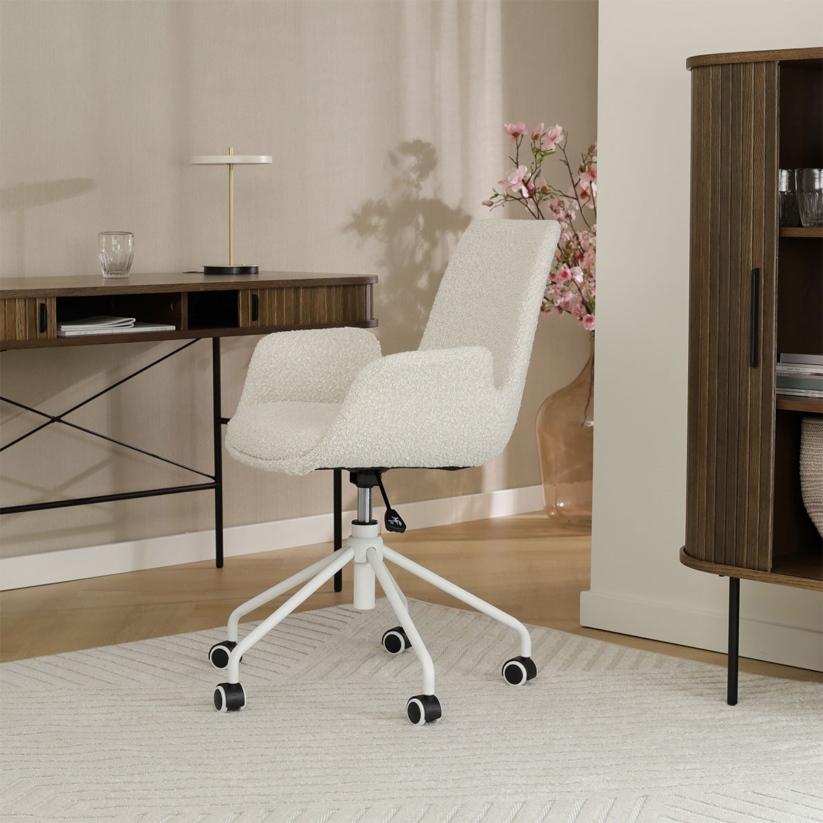 Bureaustoel Nout-Eef bouclé beige - wit onderstel