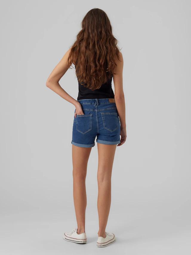 Vero Moda Jeansshorts »VMLUNA MR FOLD SHORTS MIX GA NOOS«, mit Umschlagsaum