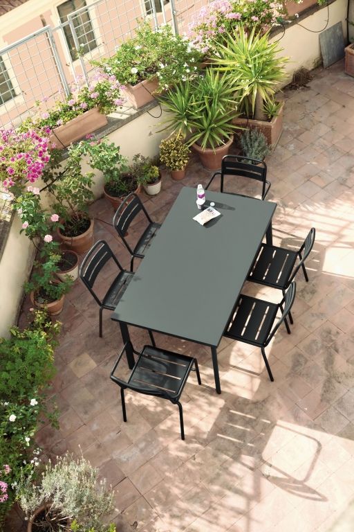 Emu Star tuinstoel met armleuningen indian brown