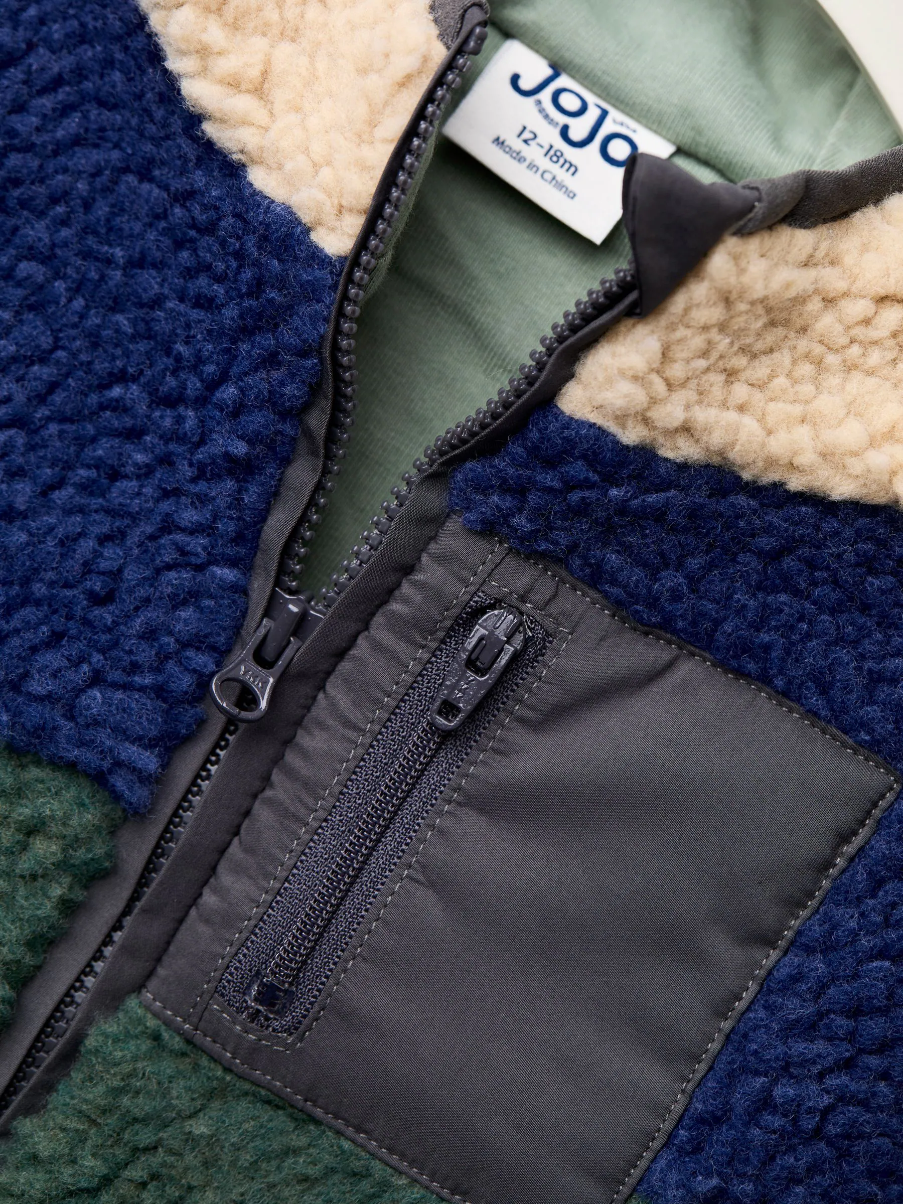Kakigroen met tractoren - JoJo Maman Bébé Teddy Fleece Jas met Applicatie