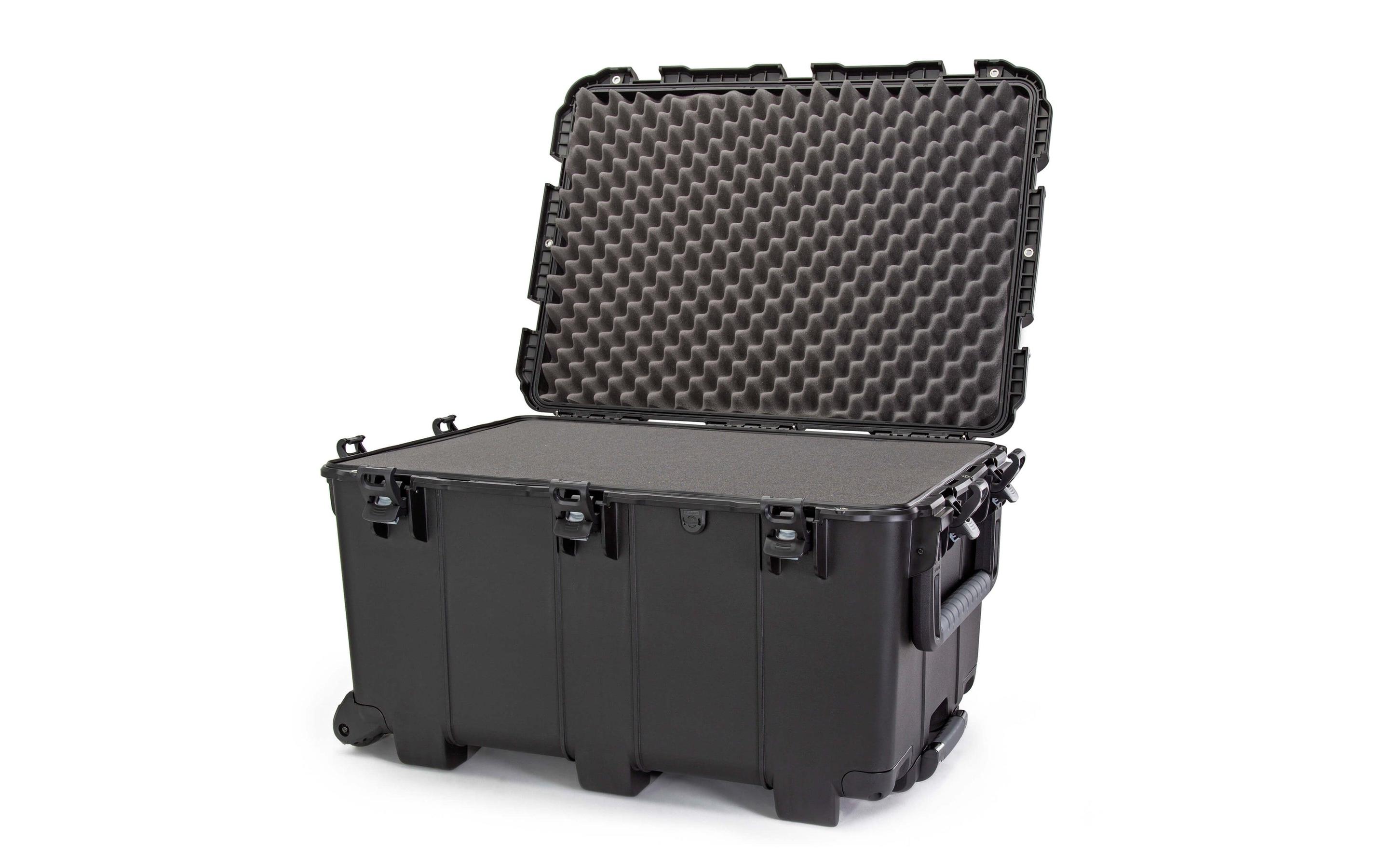 Kunststoffkoffer 975 - mit Trennwand Schwarz<br>Leichter, wasserdichter und robuster Hartschalenkoffer mit Trennwand
