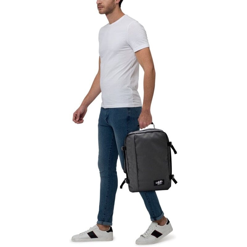 Cabin Zero Classic Ultralight Cabin Bag 36L Black Sand