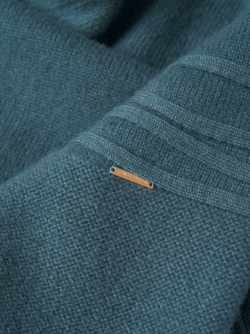 Camisola de lã com apliques