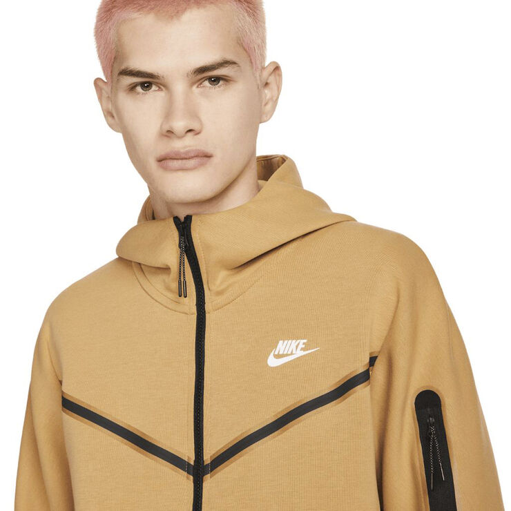 Nike sportswear tech fleece Elemental gold/sail