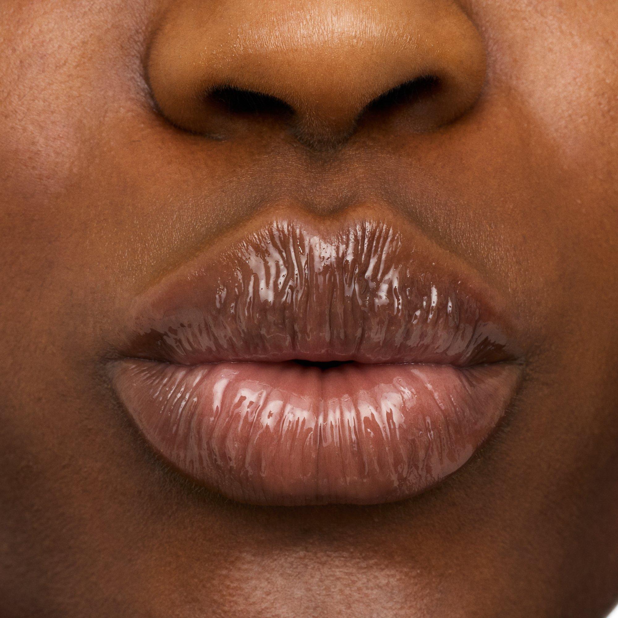 hydra kiss LIP OIL