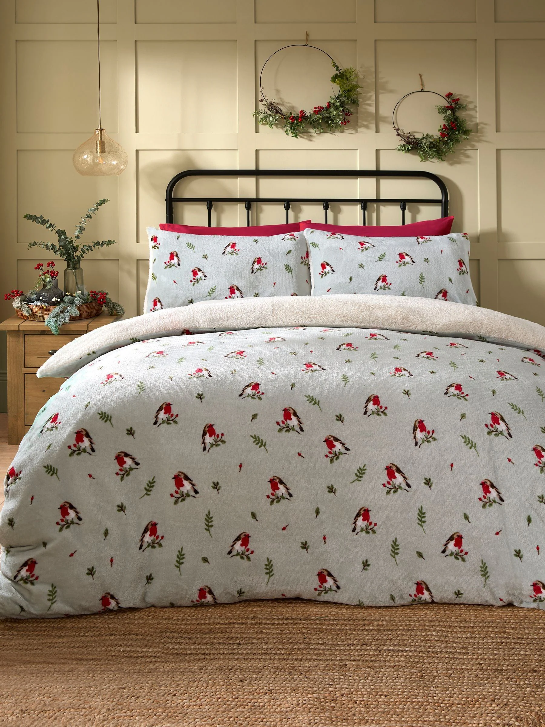 Dreams & Drapes - Pluche Dekbedovertrek Set met Kerstmis Winter Roodborstje