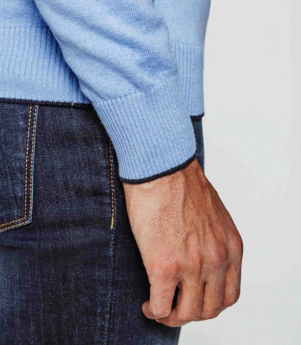 Pull col V bleu ciel chiné