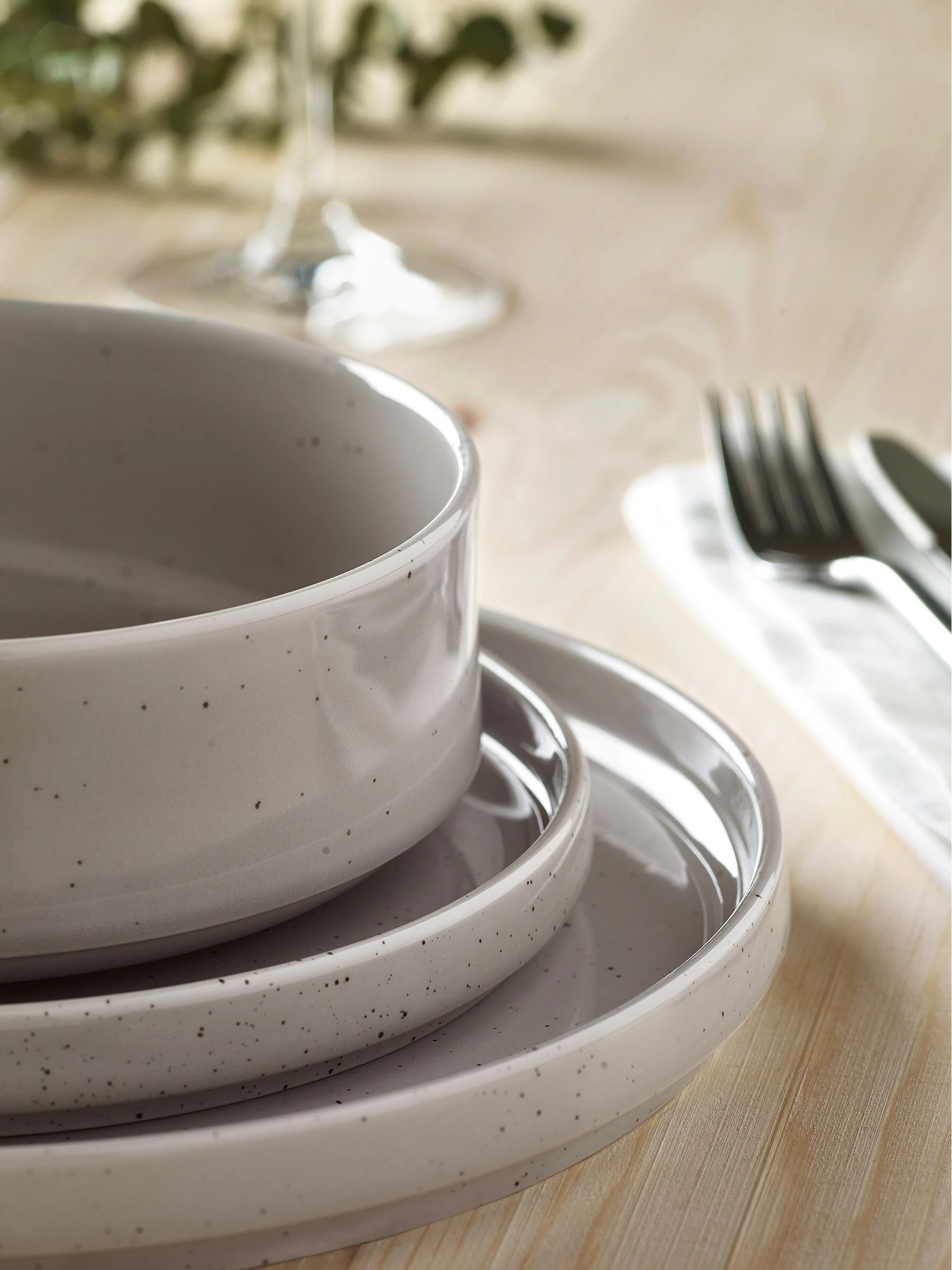Hayden 12-delig dinerservies met spikkelprint