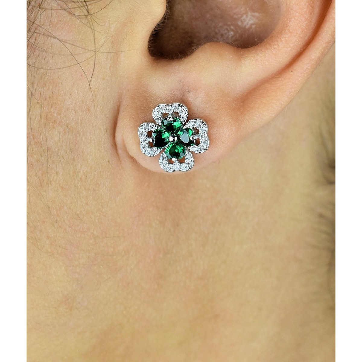 Boucles d'oreilles trèfle de coeurs oxydes de zirconium verts Argent 925 Rhodié