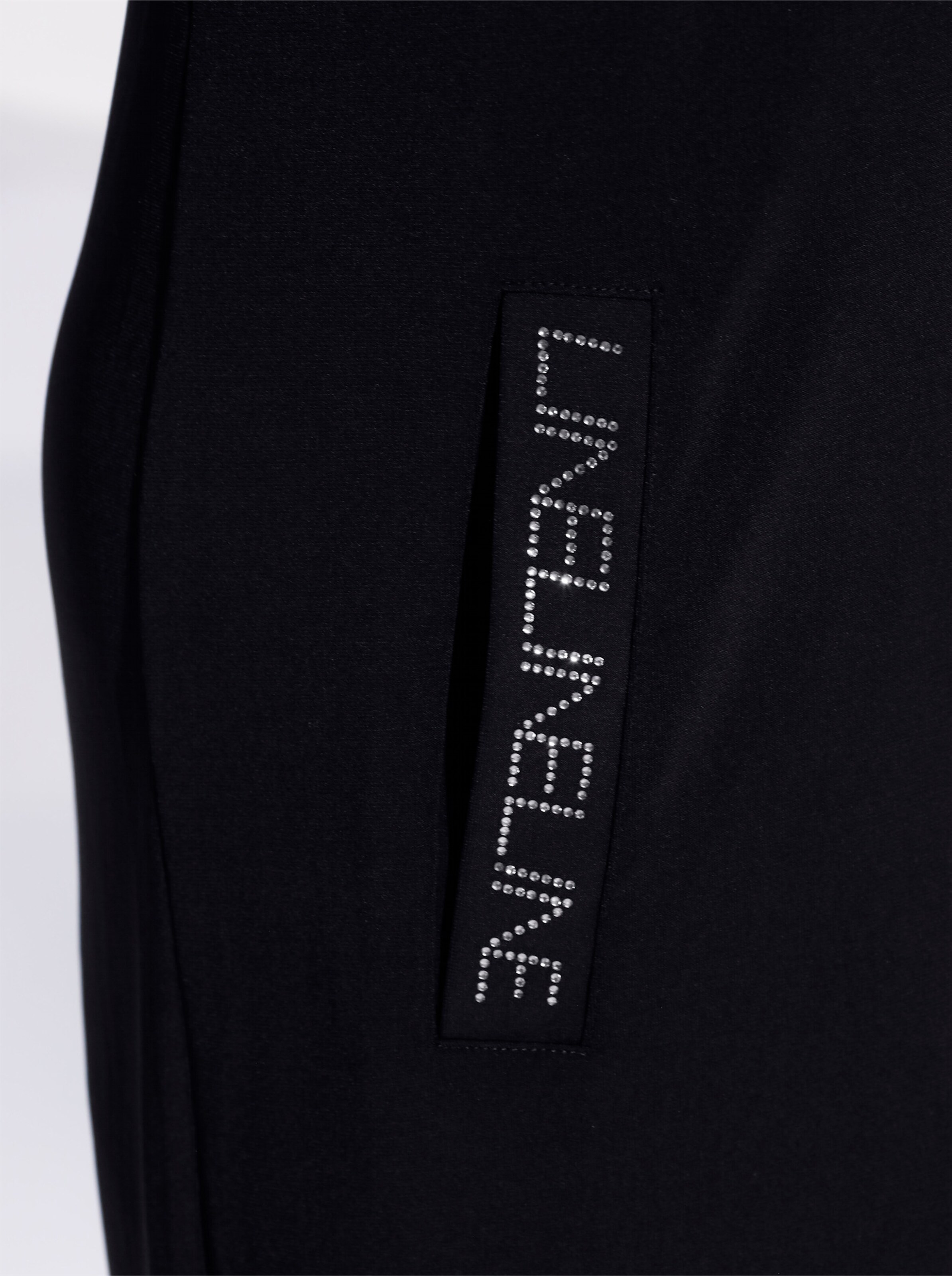 Jersey-Kleid in schwarz