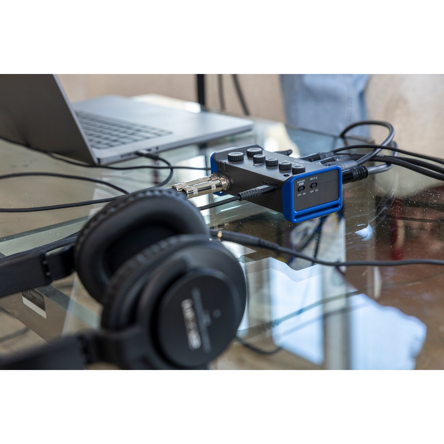 Zoom AMS-44 USB-C audio interface