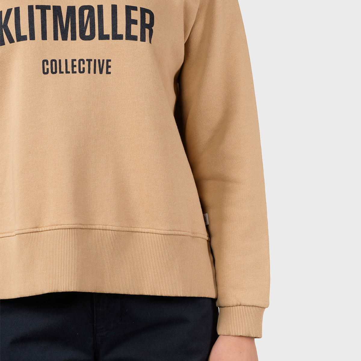 Klitmøller Collective Maja Logo Crew, dame (Sand)