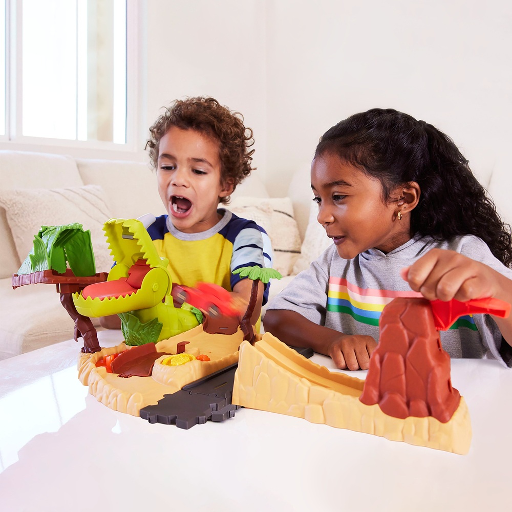 Pixar Cars On The Road Dinosaurier-Spielplatz-Spielset