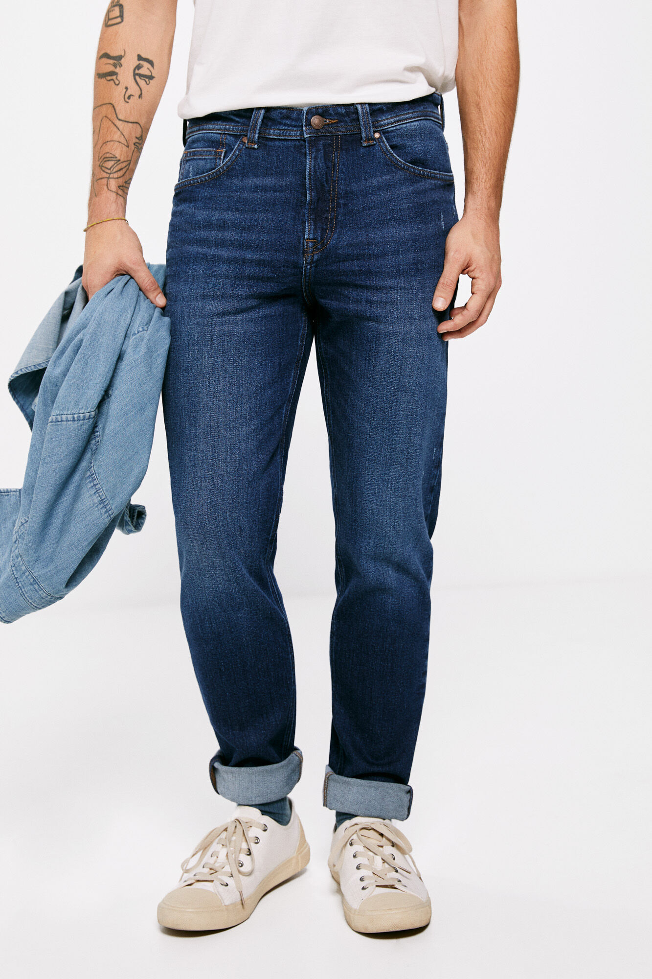 Calça jeans slim de lavagem média escura - Azul médio