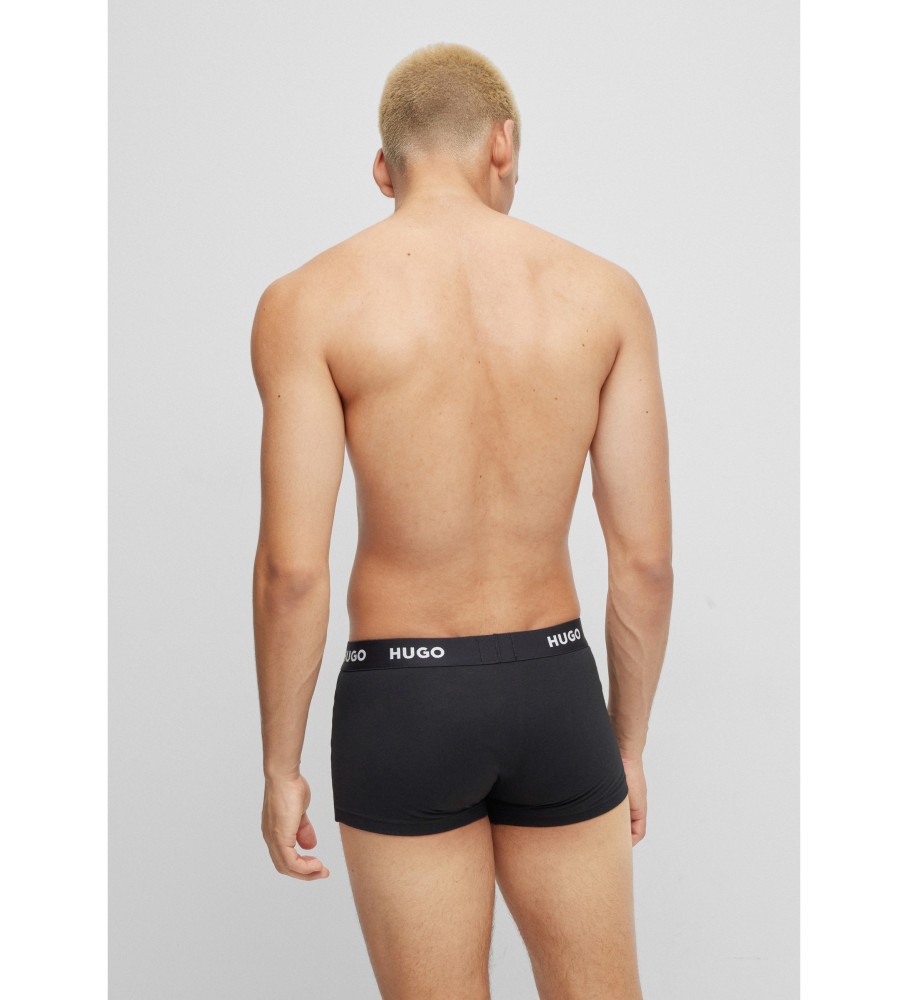 Pacote com 3 cuecas boxer HUGO com elástico na cintura e logo, pretas.