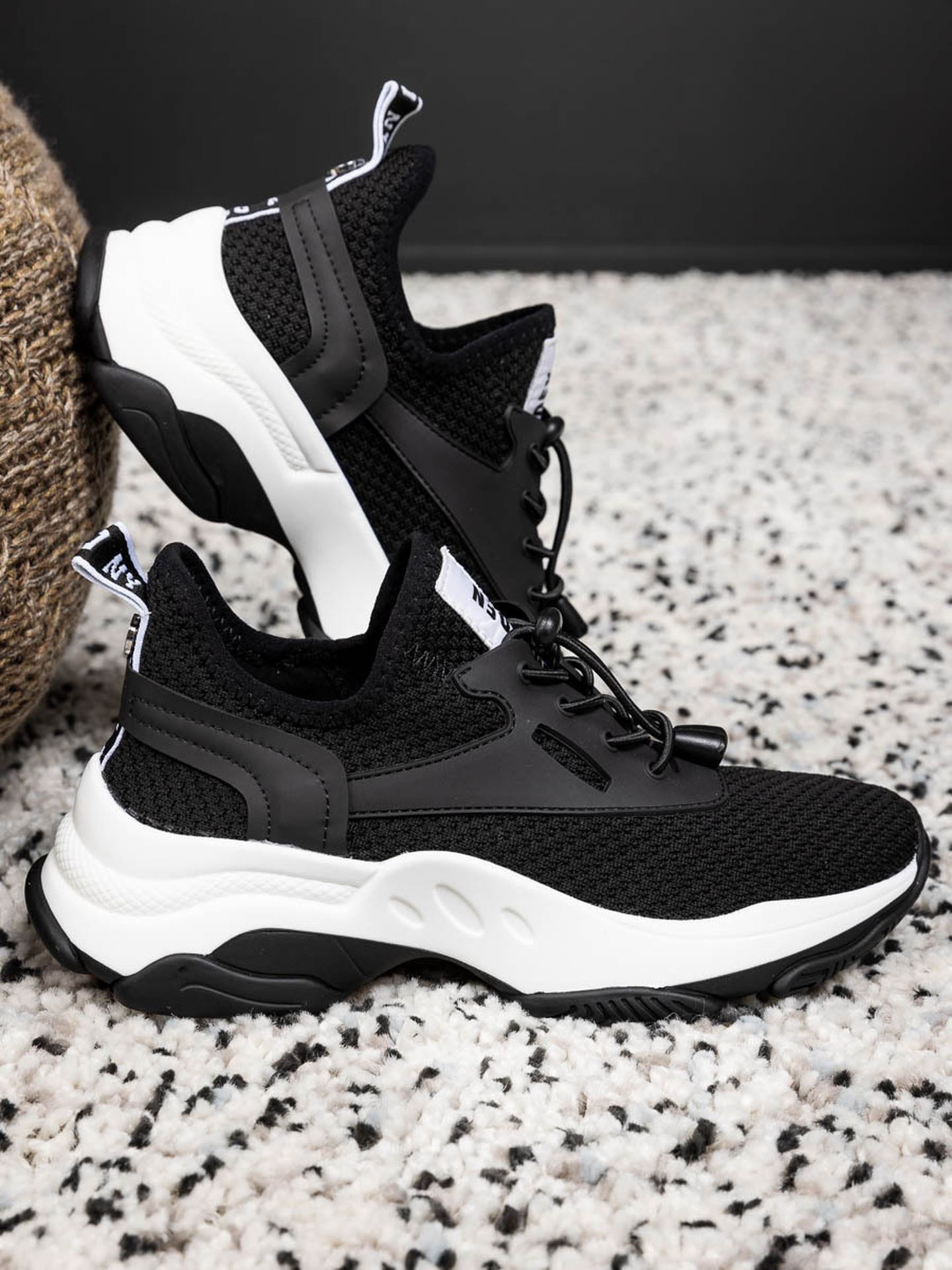Match Sneaker
