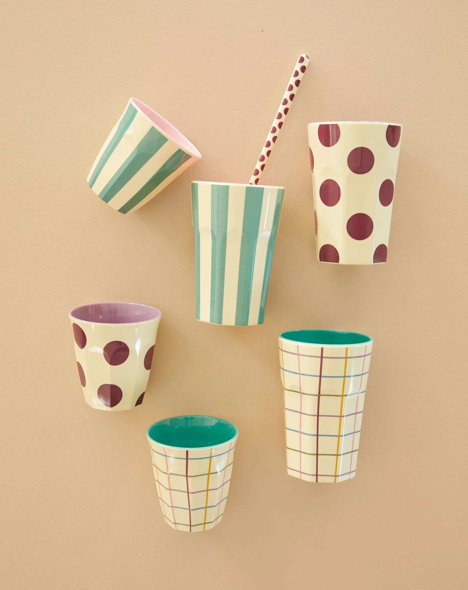 Melamin-Becher MEDIUM CARO in bunt
