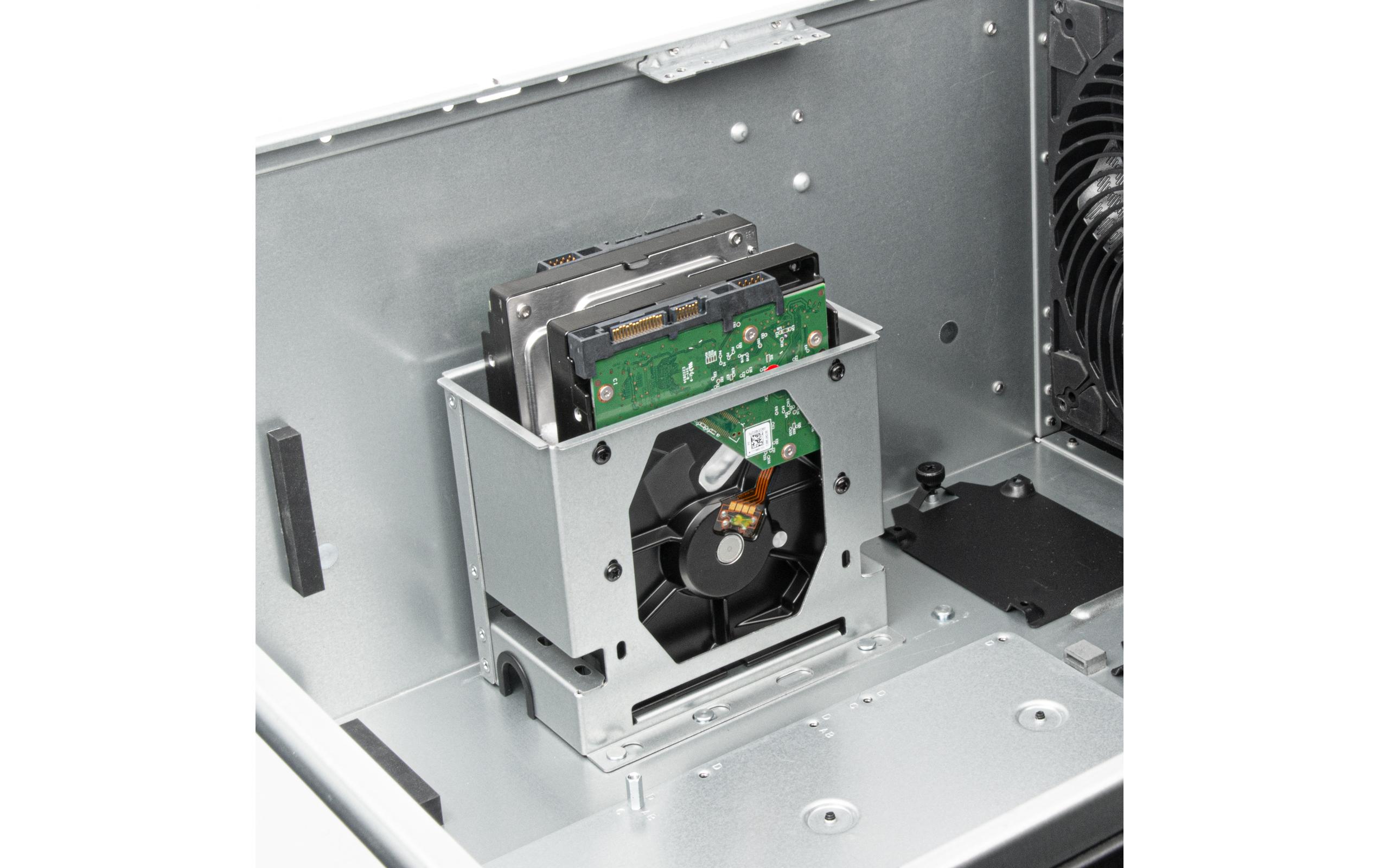 Gehäuse RM51<br>Rackmount-Servergehäuse mit zwei 180-mm-Lüftern und verbesserter Flüssigkühlkompatibilität