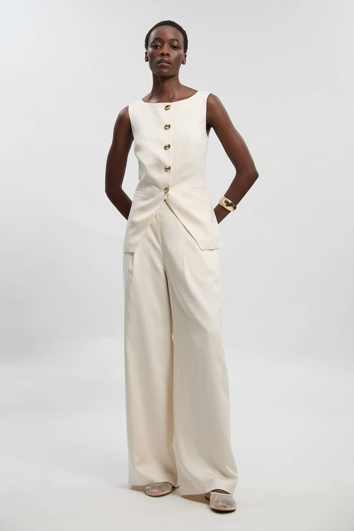 KarenMillen Gilet Long En Lin Ajusté Avec Boutonnage Décoratif Devant
