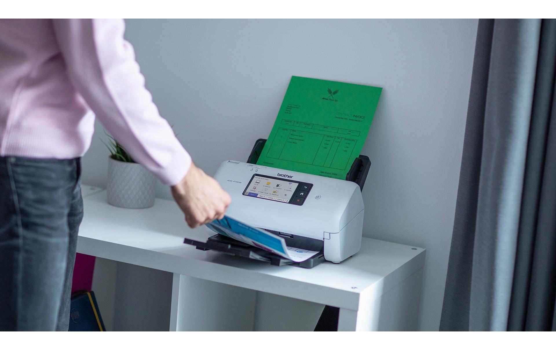 Dokumentenscanner ADS-4700W<br>Professioneller Dokumentenscanner mit LAN und WLAN