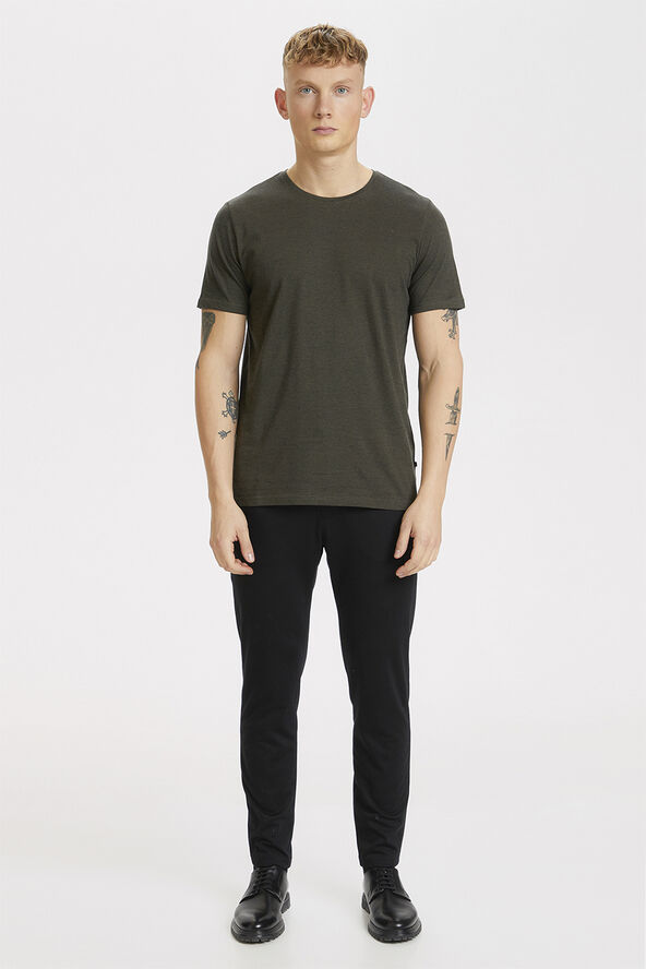 Matinique Jermane Olive night