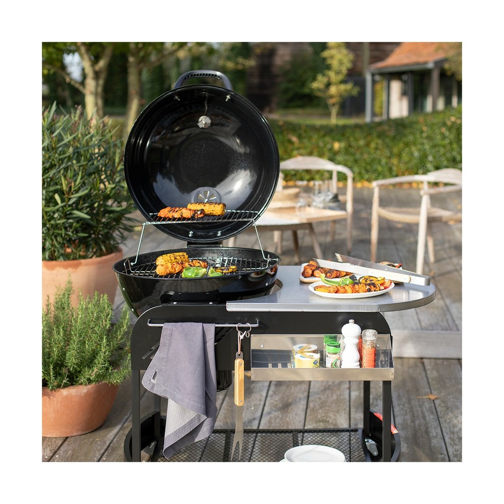 Barbecue à charbon avec desserte