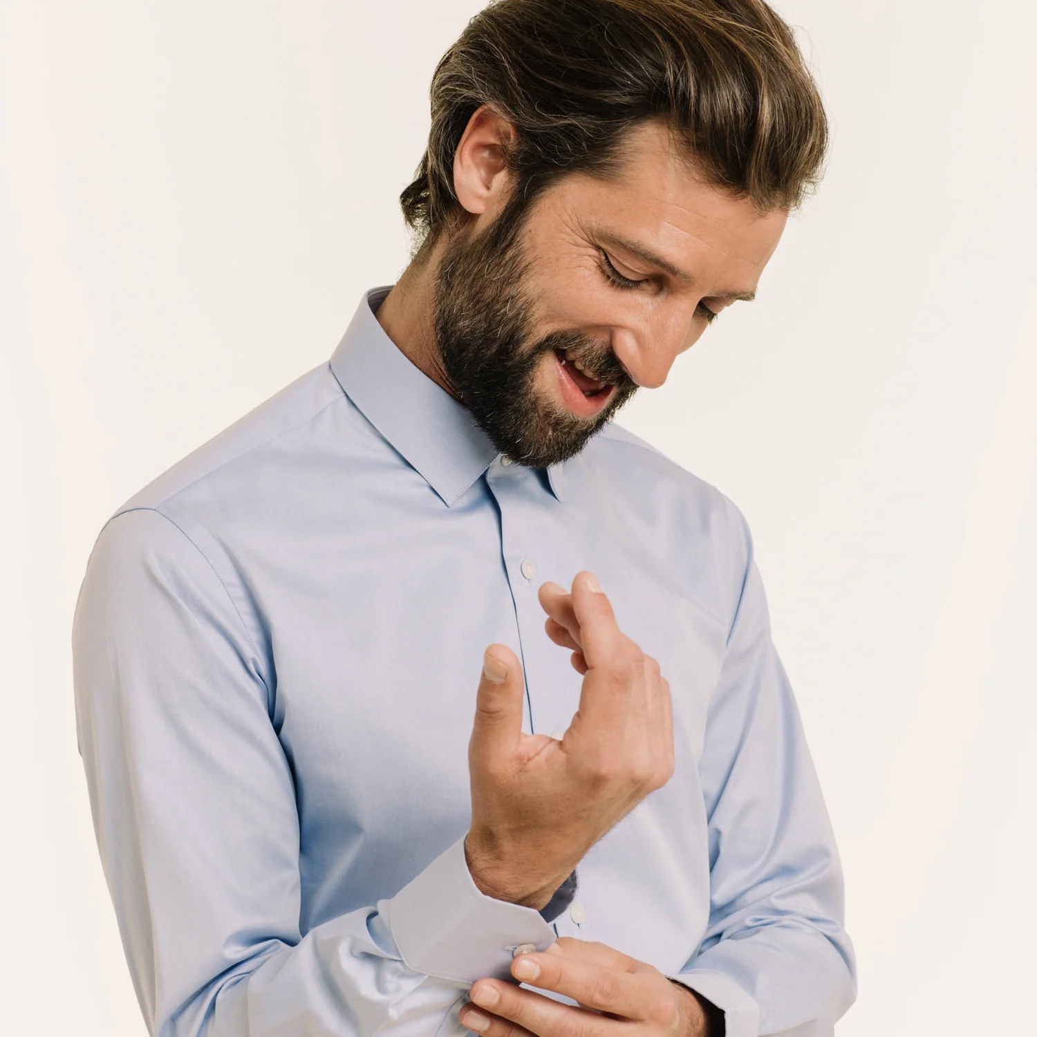 Fitted shirt in blue double-twisted twill